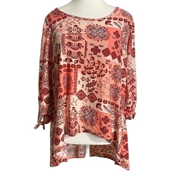 Bobbie Brooks Tops - Bobbie Brooks Pink Paisely High Low Blouse